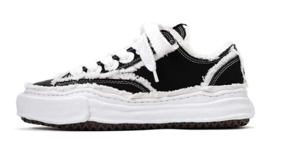 FP Low-Top Sneaker