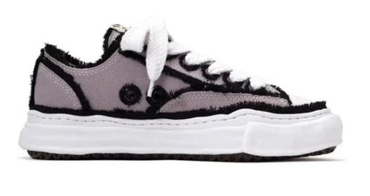 FP Low-Top Sneaker